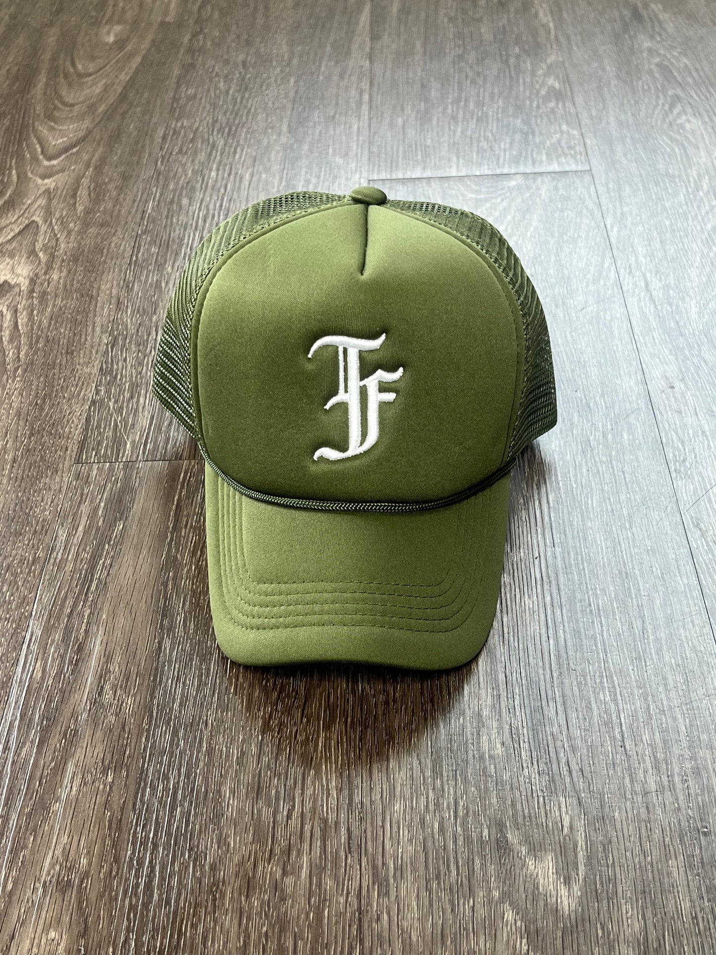 SIGNATURE TRUCKER image 0