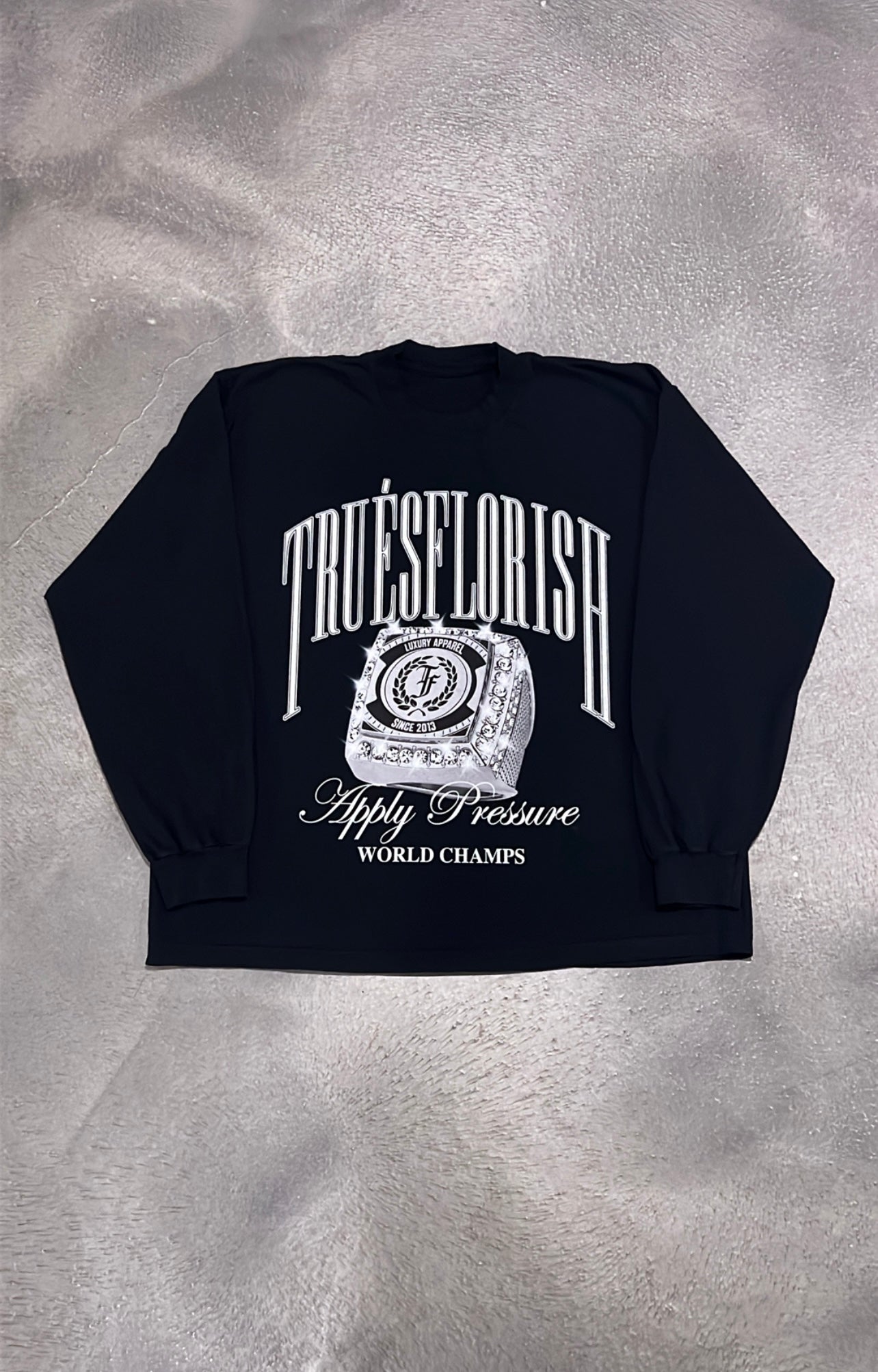 APPLY PRESSURE LONG SLEEVE image 0