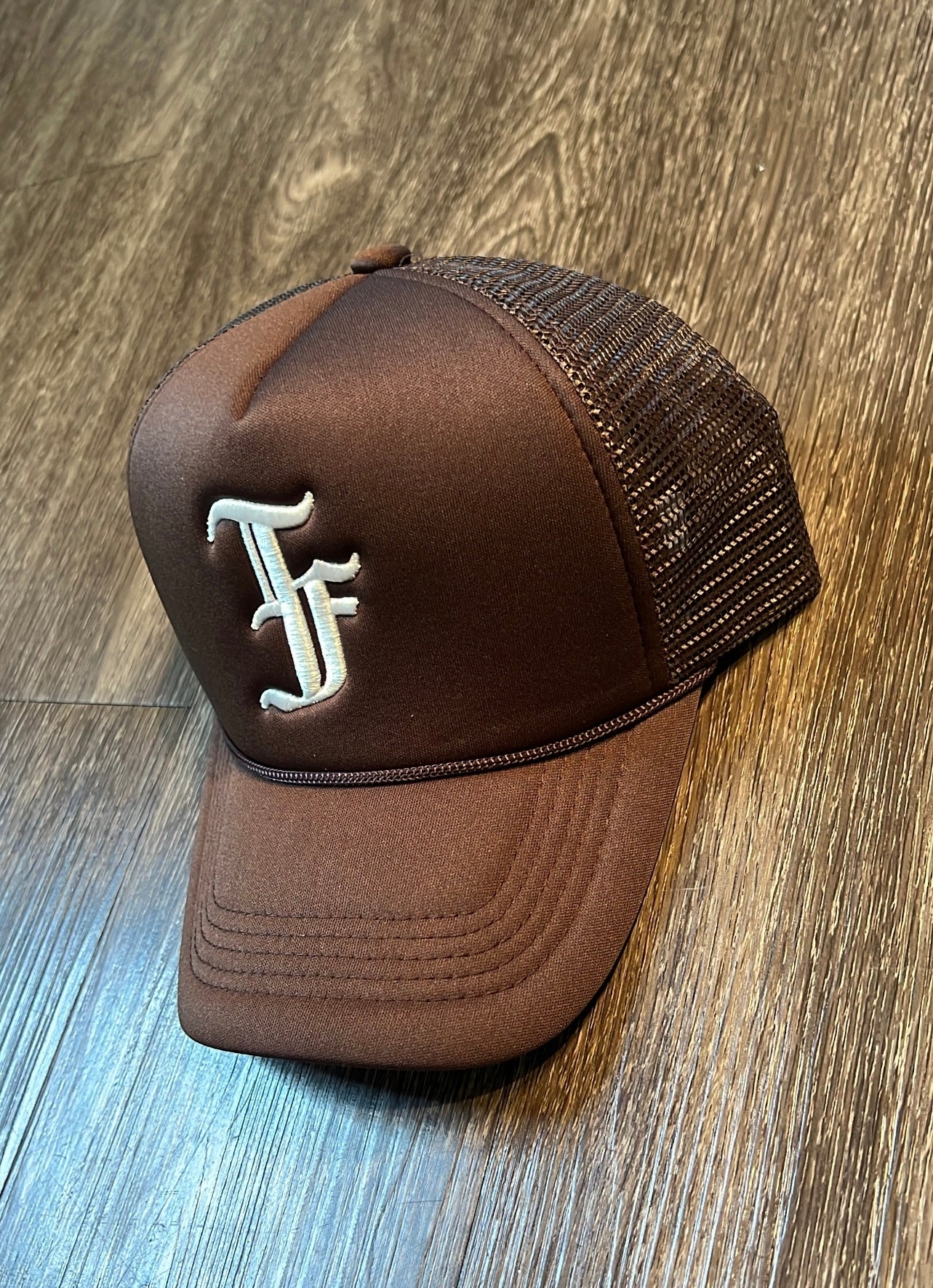 BROWN TRUCKER image 1