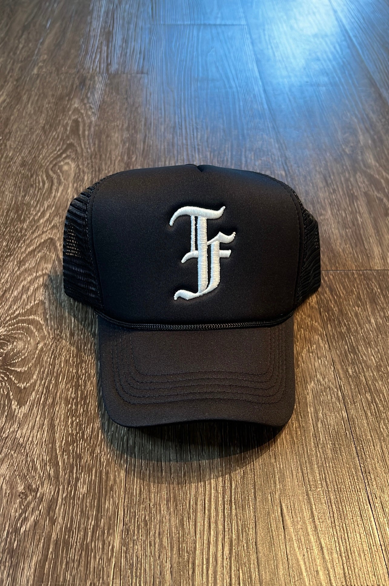 BLACK TRUCKER image 0