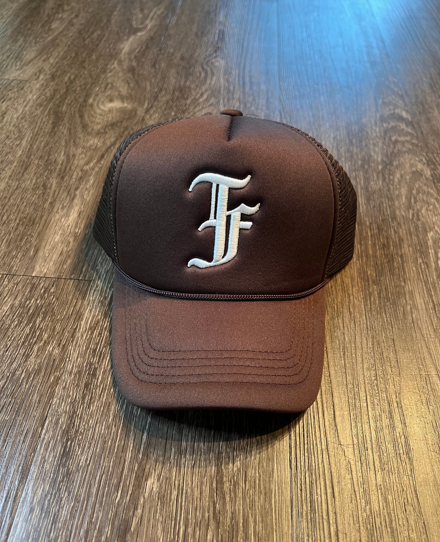 BROWN TRUCKER image 0