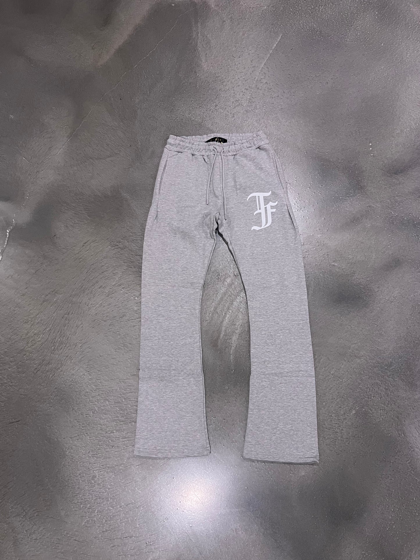 SIGNATURE STACKED SWEAT PANTS