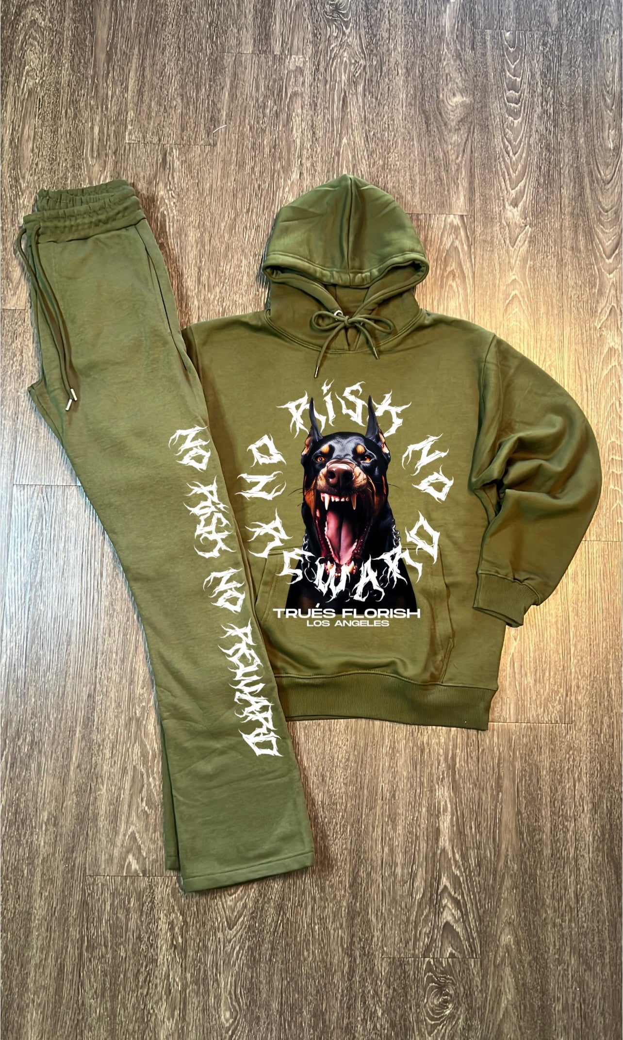 NO RISK NO REWARD MATCHING SET image 0