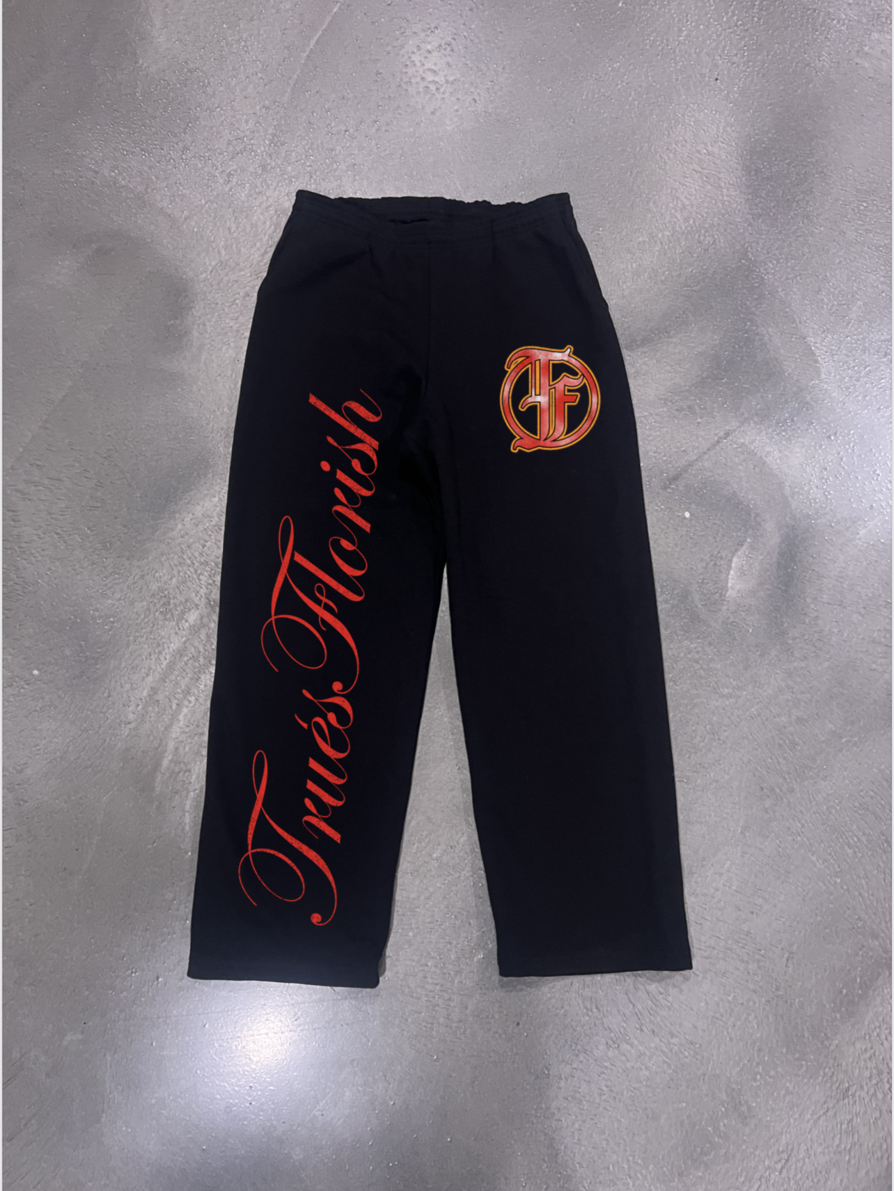 BLOOD RED CURSIVE SWEATS